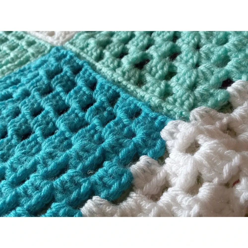 Handmade Crochet Granny Square Blanket Teal White Checkered Interlocking Hearts